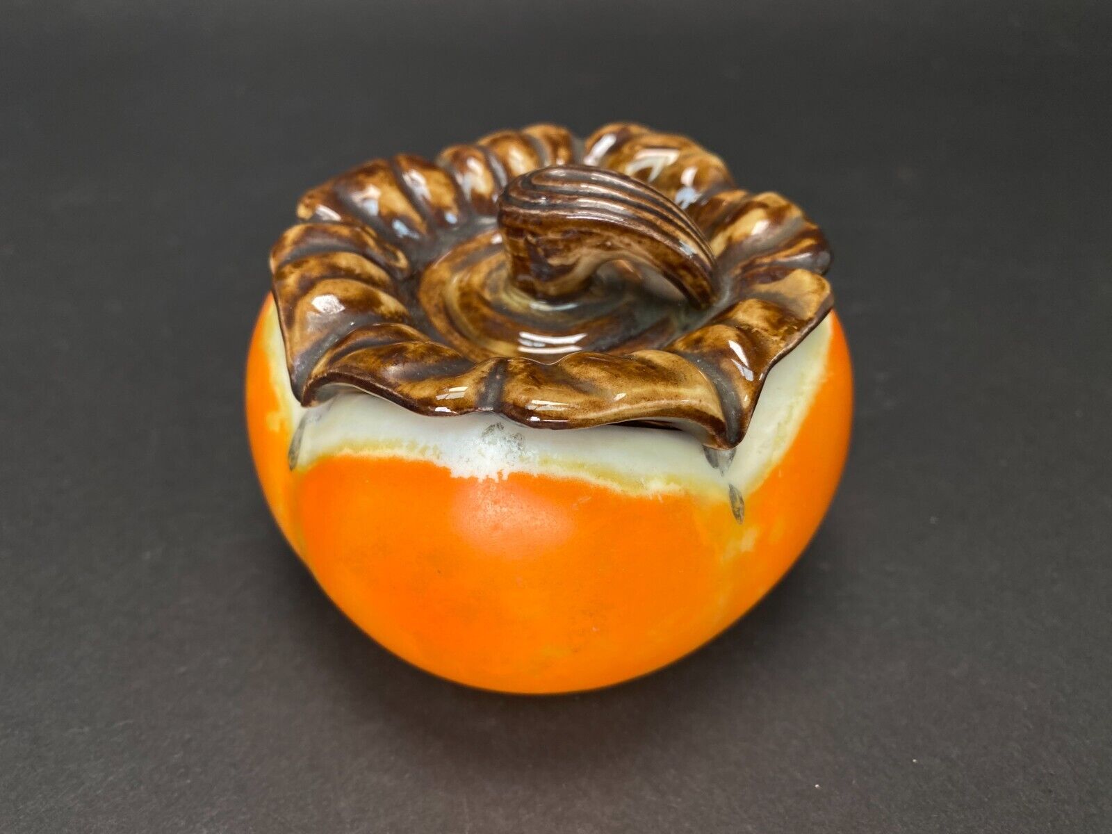 1970\'s Japanese Arita Ware Persimmon Lidded Bowl Dia3”, Orange Porcelain