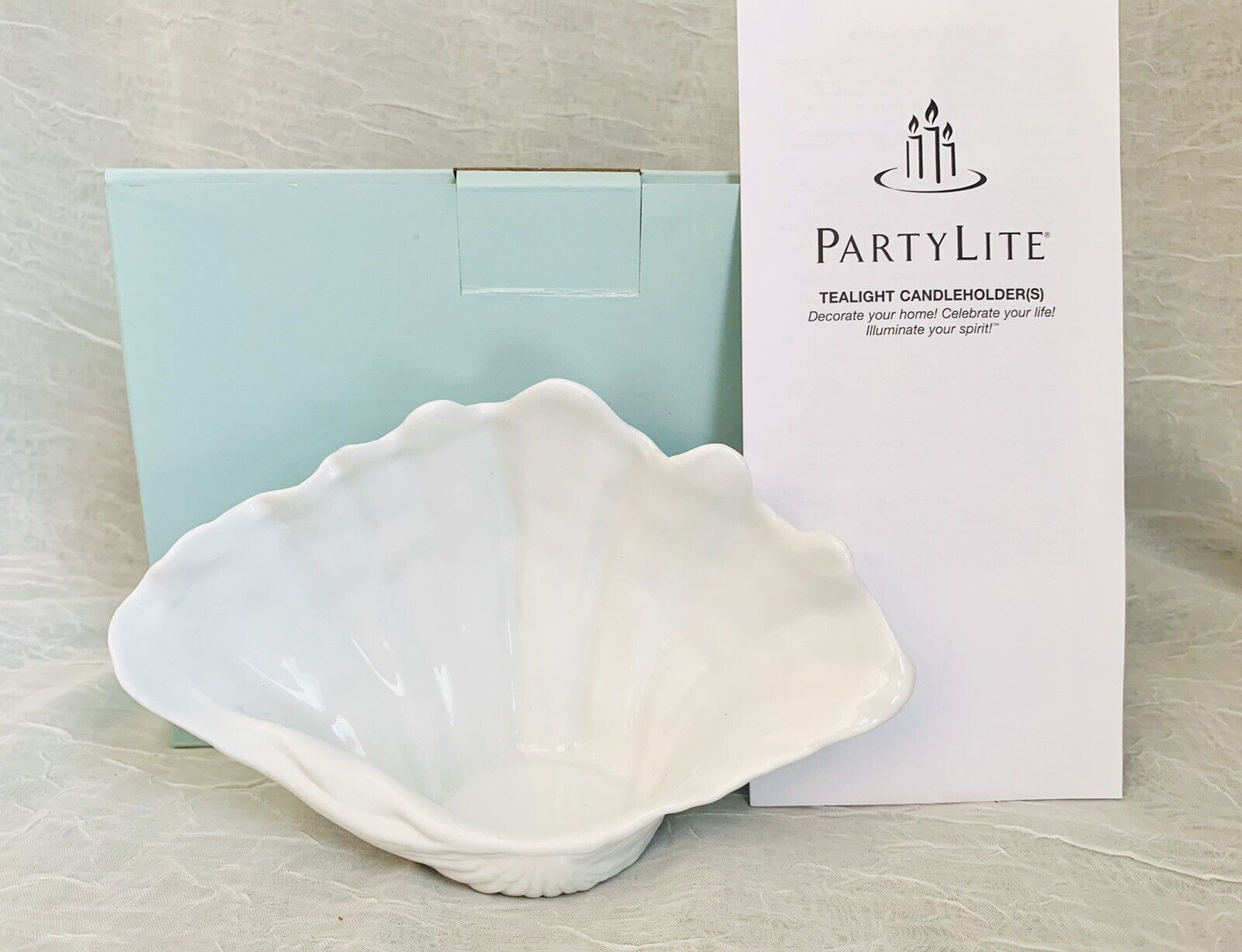 PartyLite Coastal Lights -  Sea Shell Porcelain Tealight # P9609