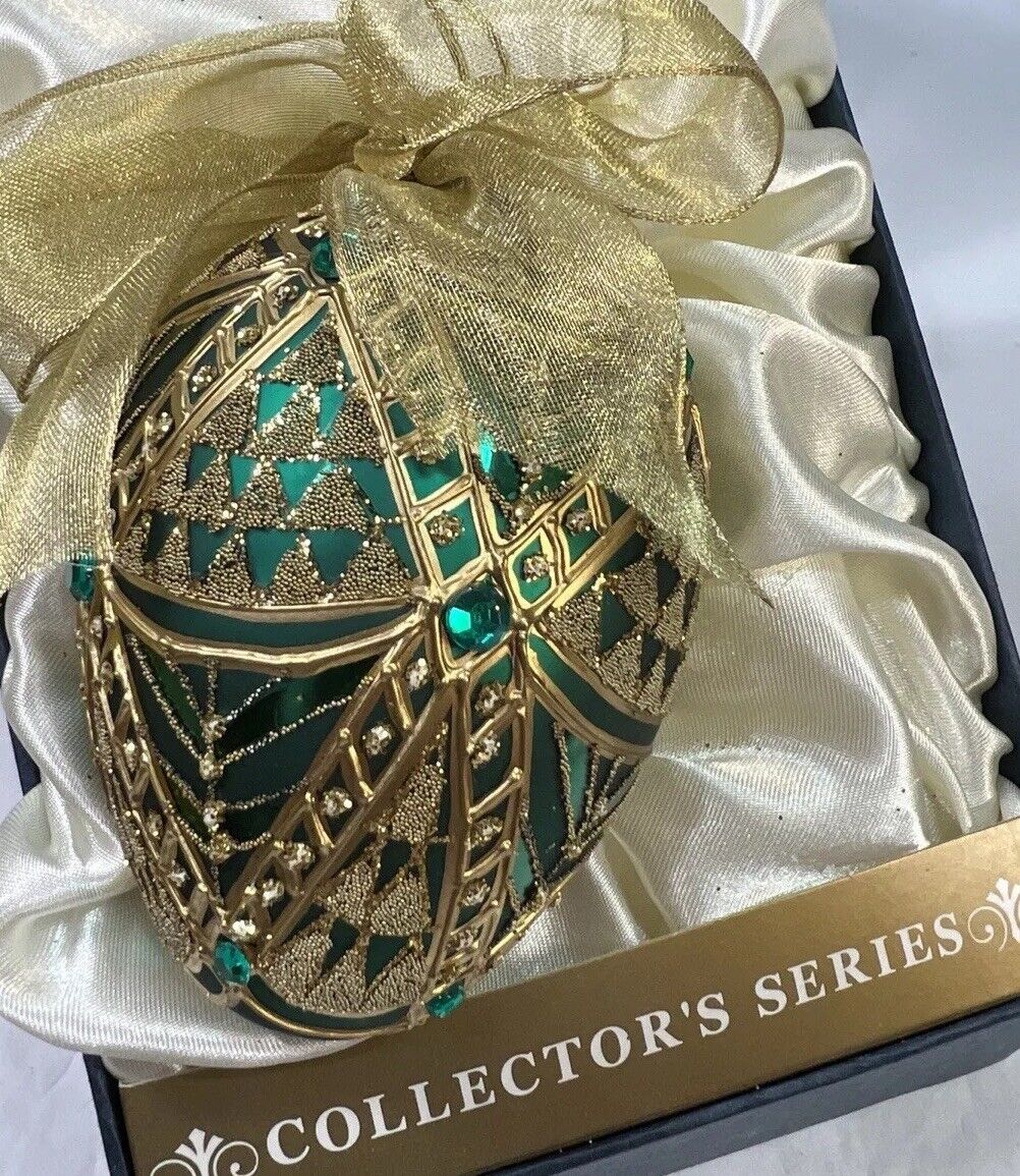 Collector Series Vintage Green & Gold Egg Hanging ornament 4”x 3” Satin Lined