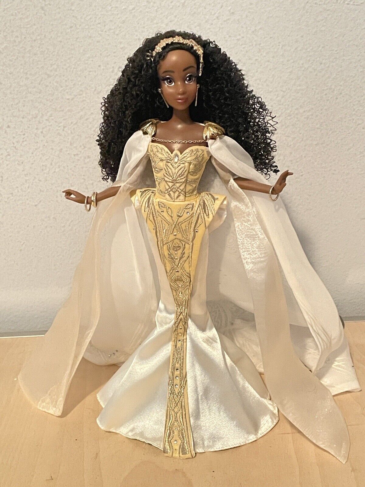 Disney Designer TIANA Limited Edition Ultimate Princess Collection OPEN USED