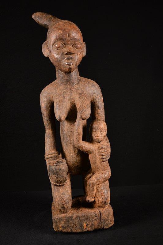 21869 A Primitive Large African Yoruba Maternity Statue Nigeria