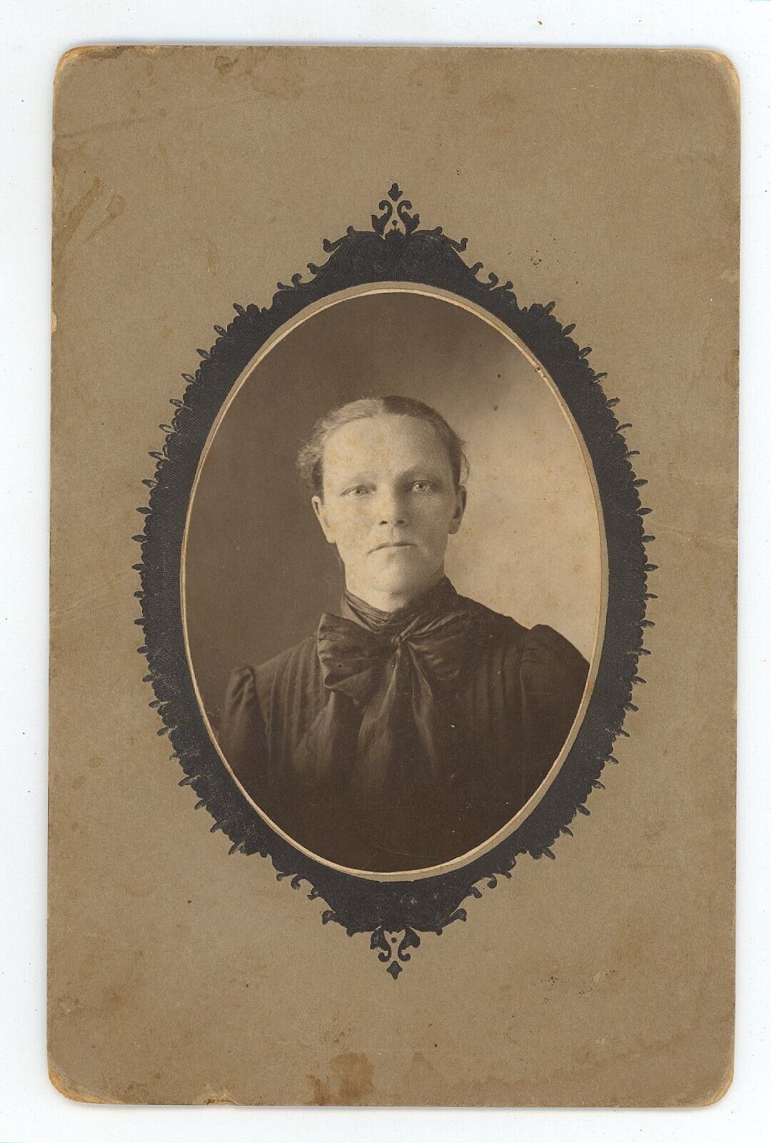 Antique c1890s Cabinet Card Beautiful Young Woman Black Dress Kansas City, KS