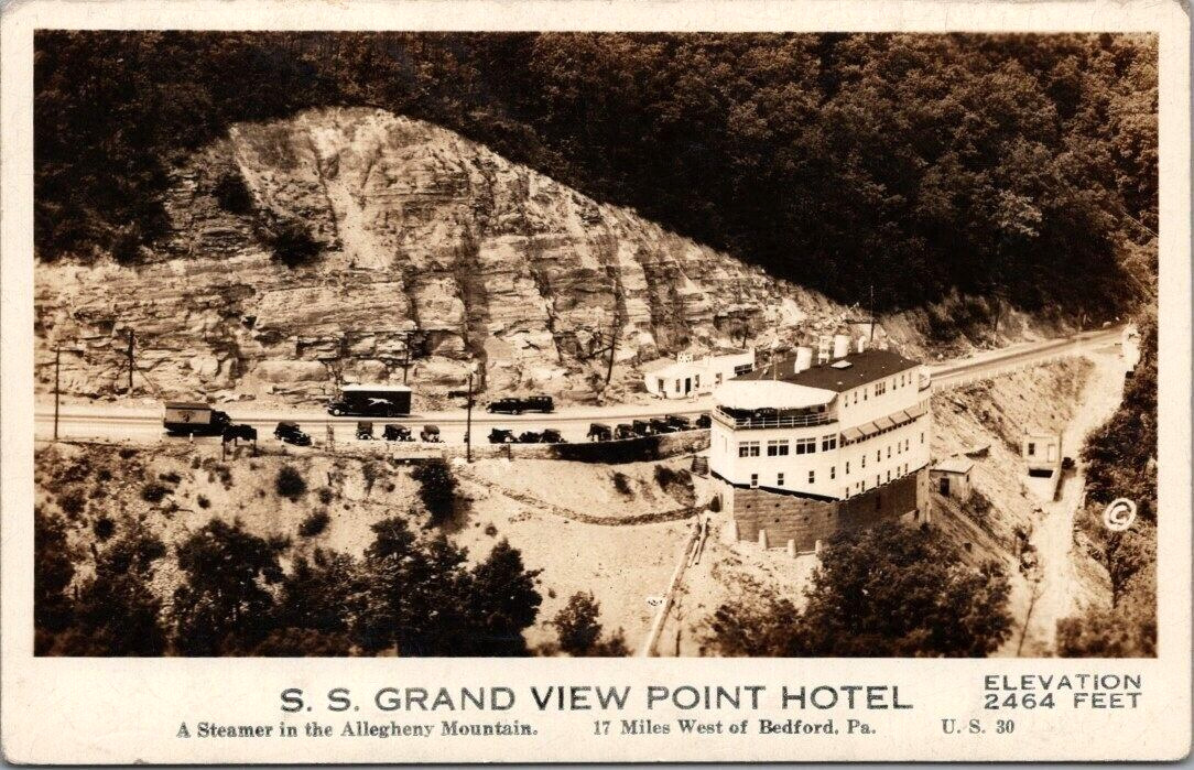 RPPC Grand Viewpoint Hotel Steamer Aerial Lincoln Hwy Greyhound Cars Gas Station