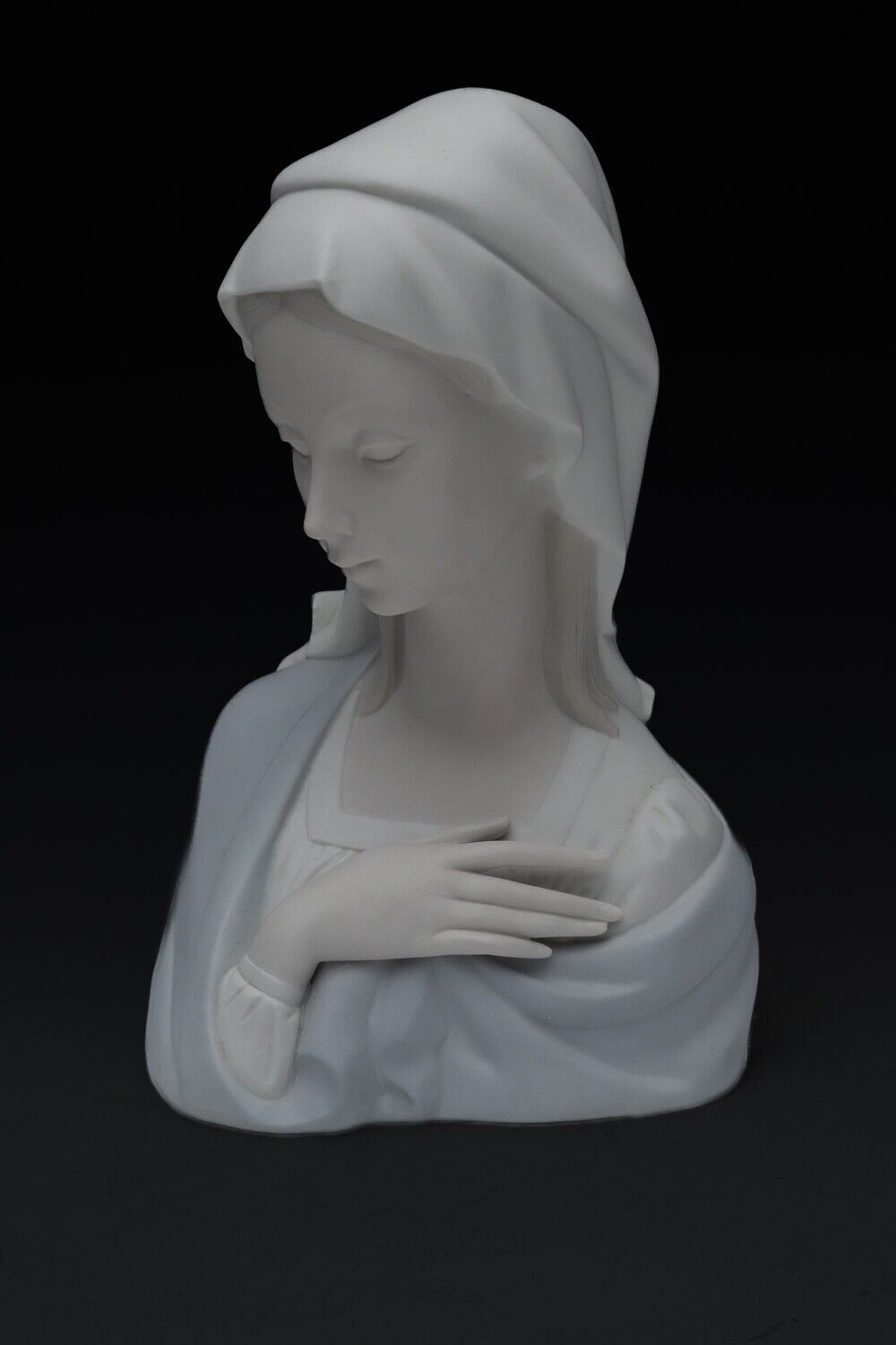 LLadro Madonna Bust Porcelain Figurine 4649