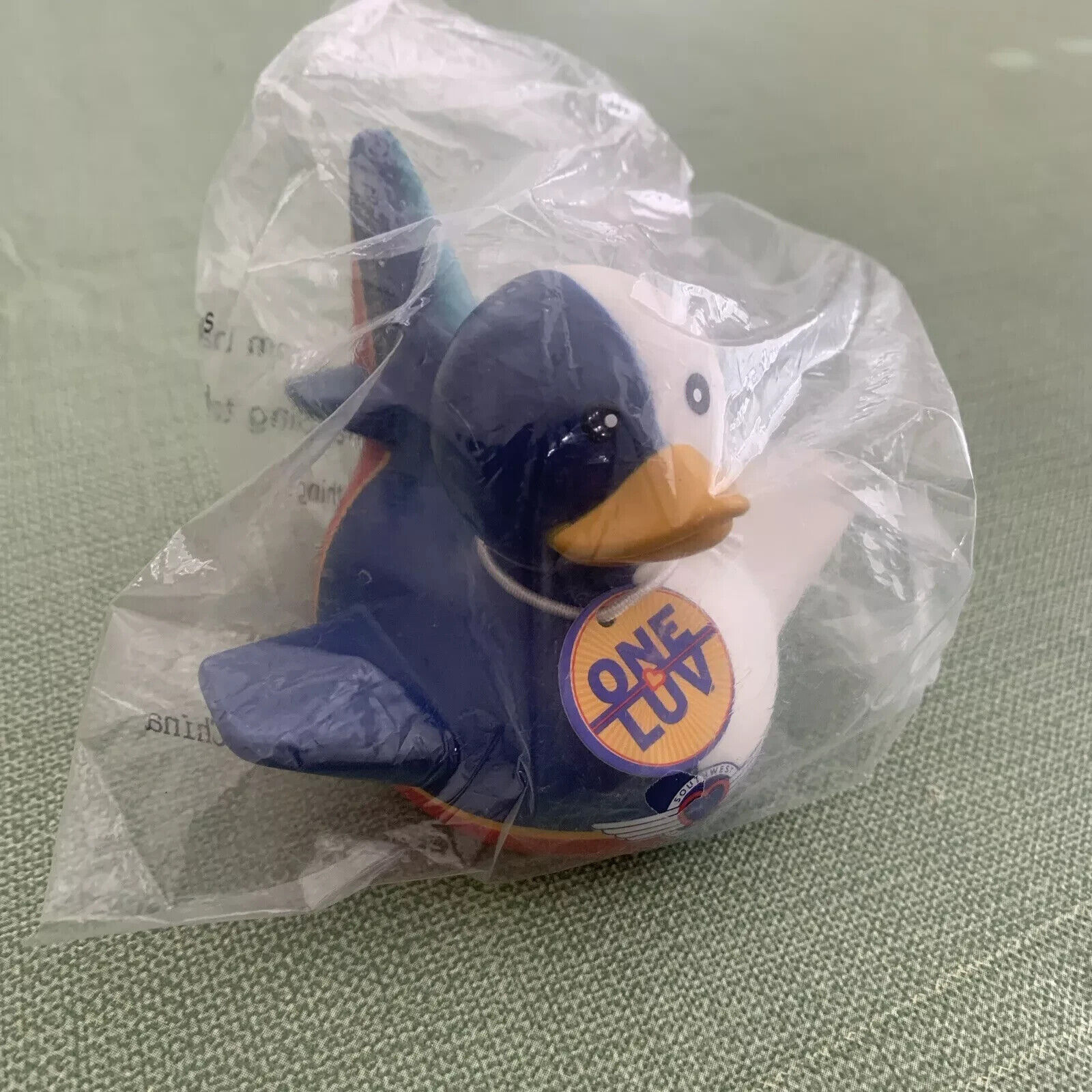 NEW Southwest Airtran Airlines Rubber Duckie One Luv Birds Of Feather 2011