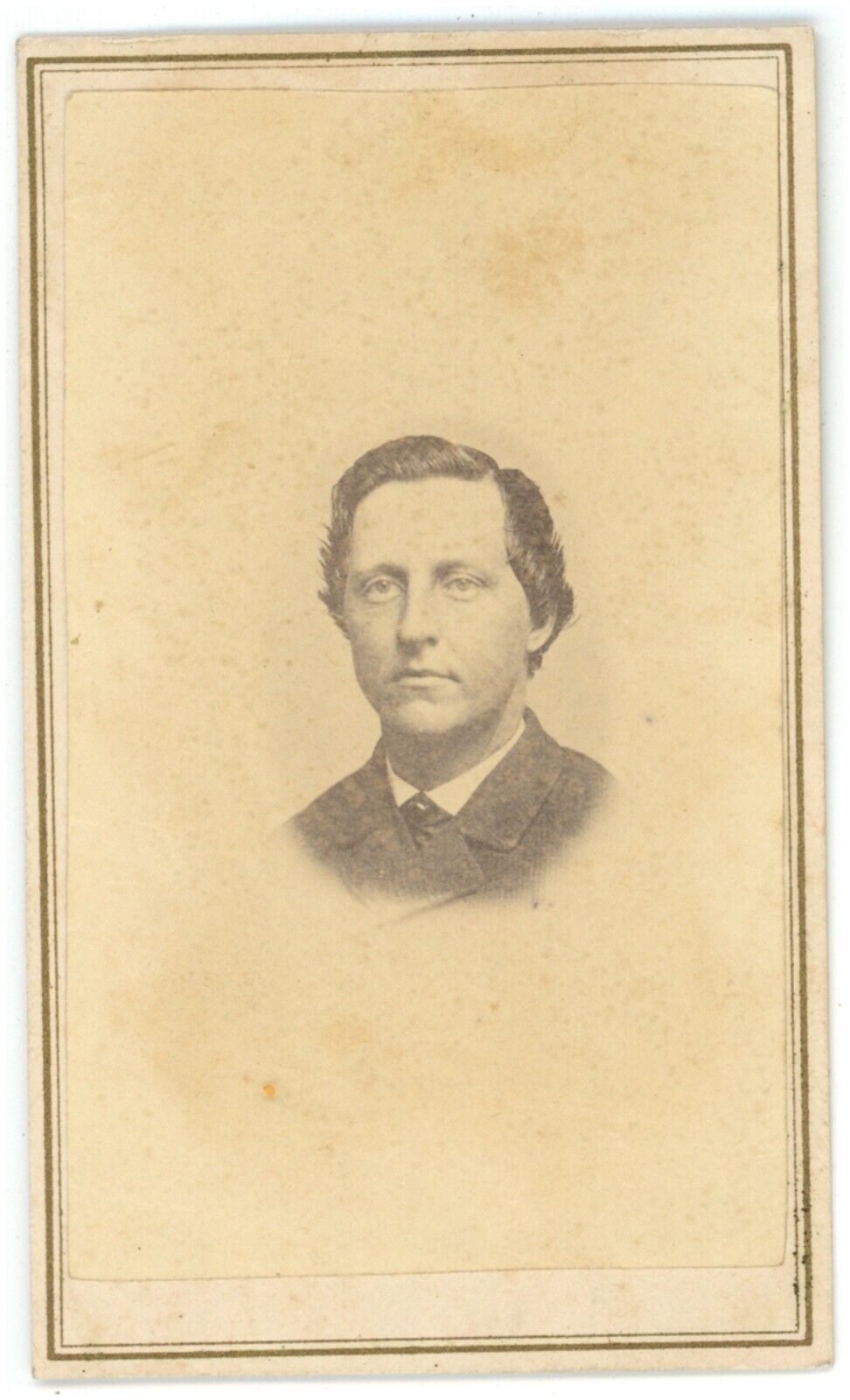 Antique CDV Circa 1860\'S Handsome Clean Cut Young Man Wearing Suit & Tie