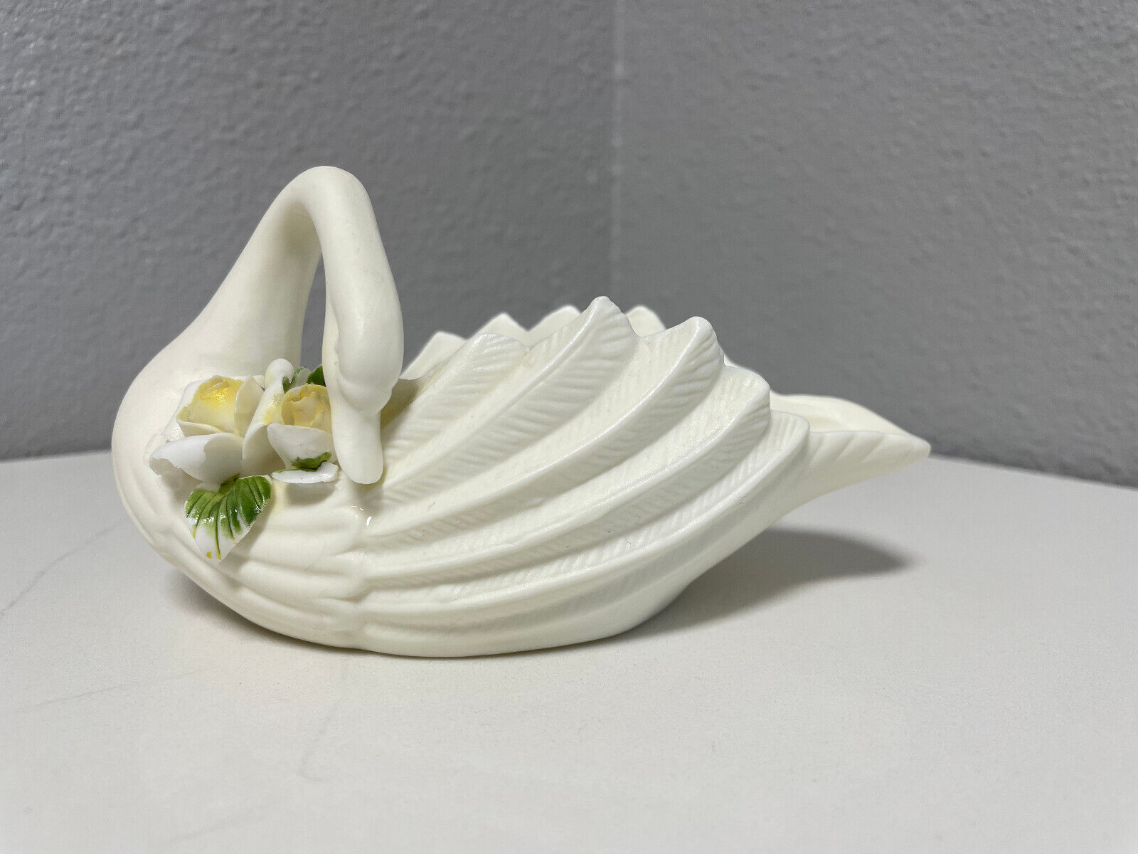 Vintage Corner Creations Porcelain White Swan