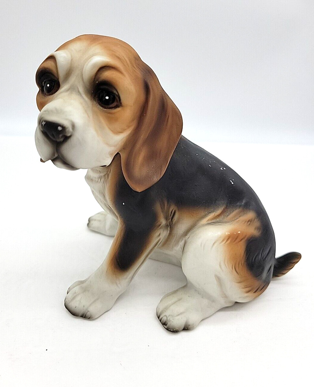 Vintage Ceramic Sitting Beagle Puppy Dog Statue Figure with Sad Eyes 6” Japan