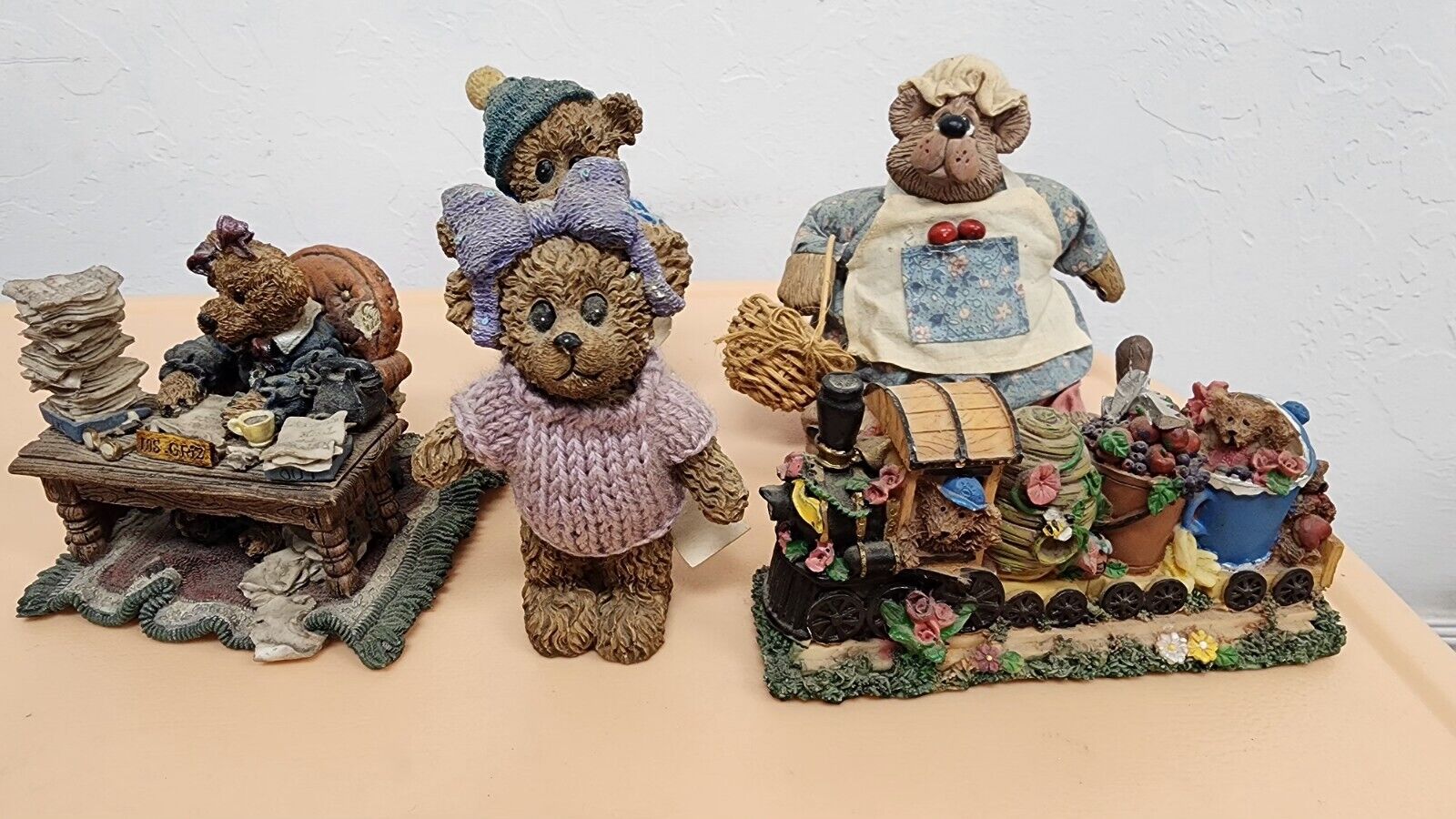 5 Lot Of Boyds Bears & Friends  Figures
