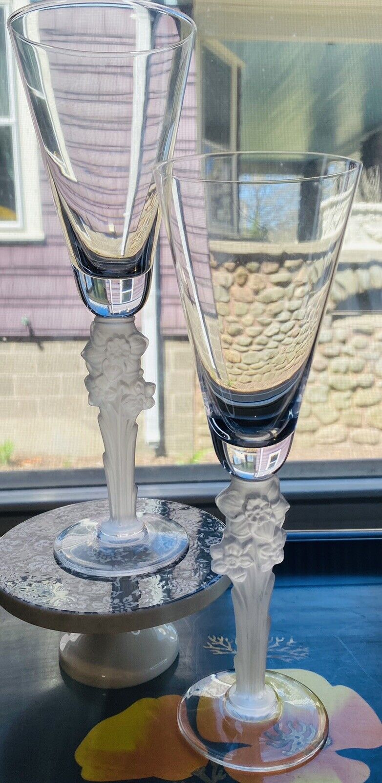 1980's Art Nouveau Daffodil Stem Champagne Flute Frosted Barware Set Of 2
