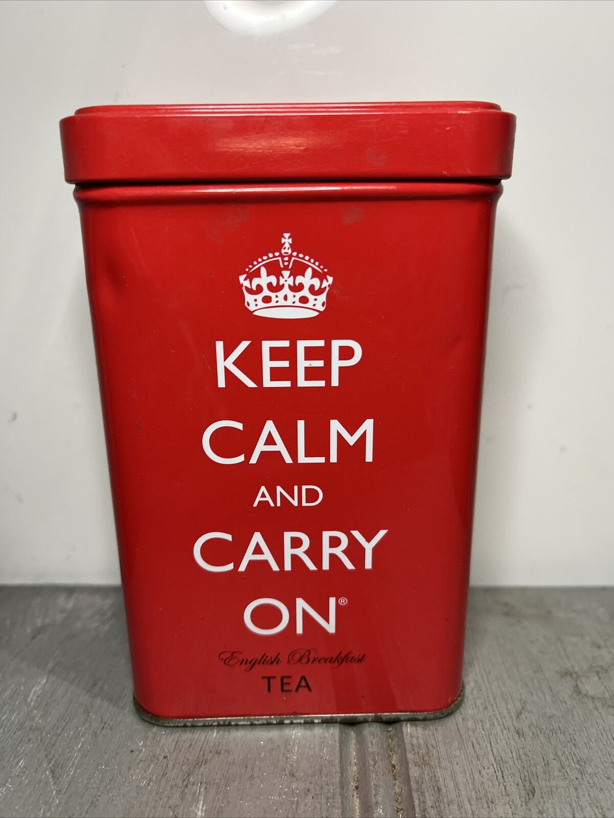 English Tea Keep Calm & Carry On Empty Tin Can Colletable Container Display