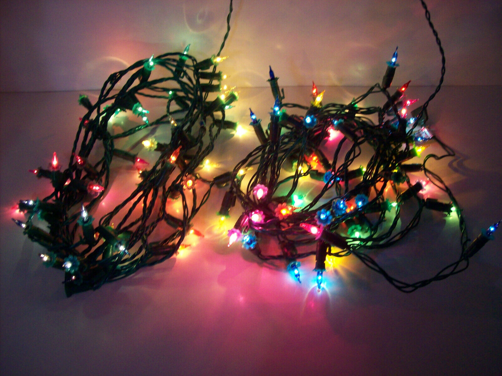 2x Vintage NOMA Christmas Light Strand GREEN FLOWER PETALS +clips, 50 Lites 25\'