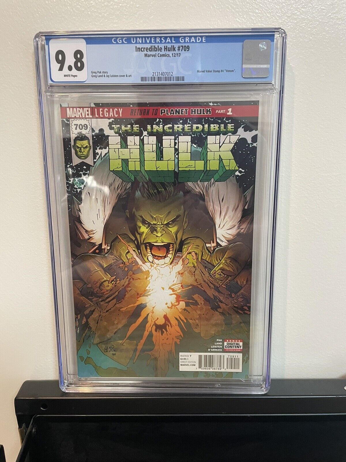 Incredible Hulk #709 2017 CGC 9.8 White Pages includes Marvel Stamp #4 Venom