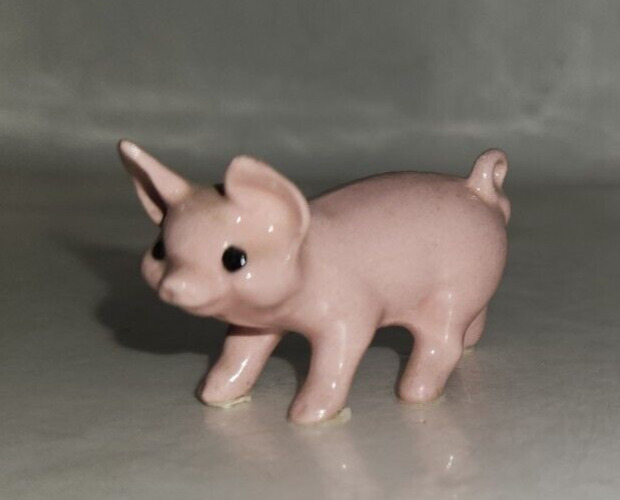 Vintage Hagen Renaker Miniature  Pig with Curly Tail Figurine 1995 San Dimas CA.