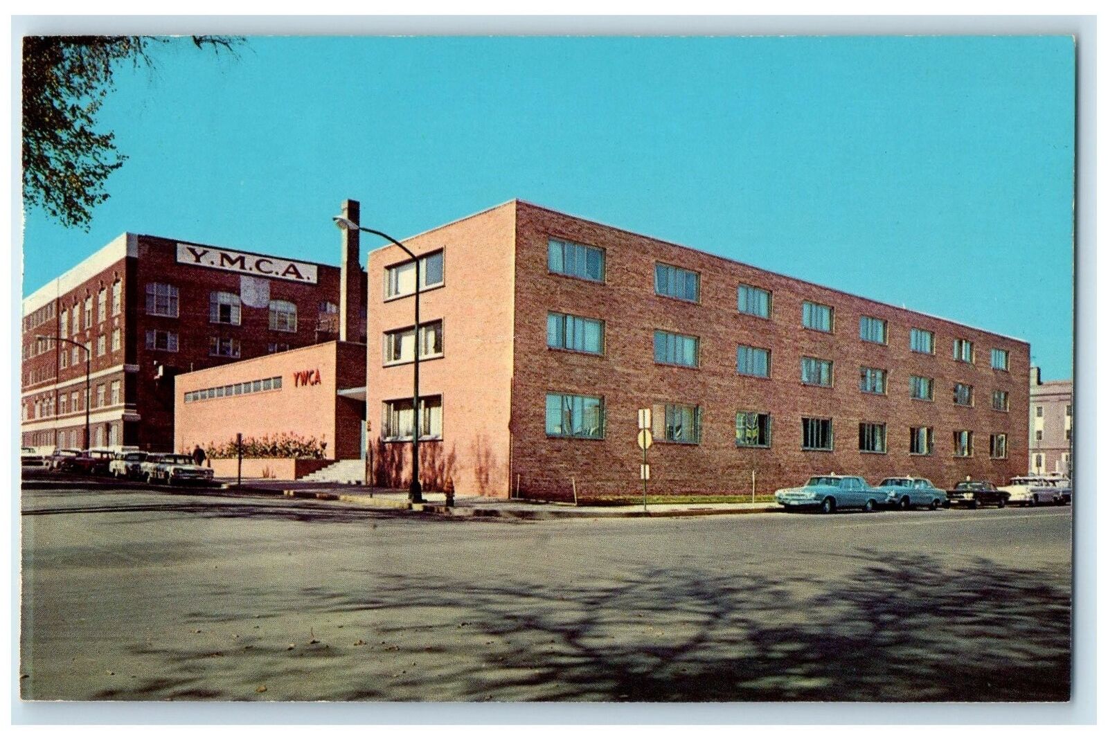 c1960's YMCA Building Recreational Facilities Sioux Falls South Dakota Postcard