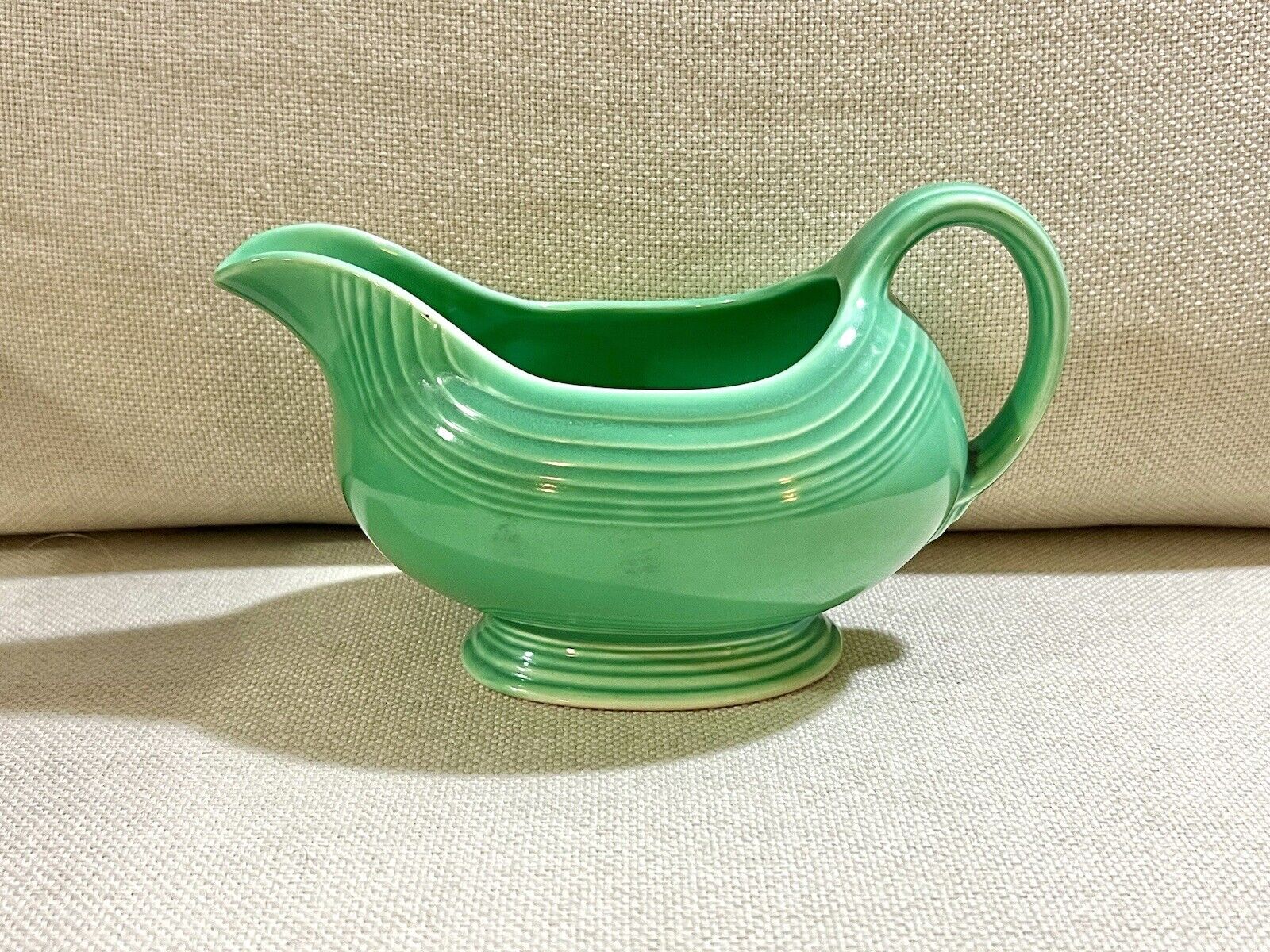 AUTHENTIC Vintage “fiesta HLC USA” GREEN SAUCE Gravy BOAT Ca 1936-1951 No Flaws