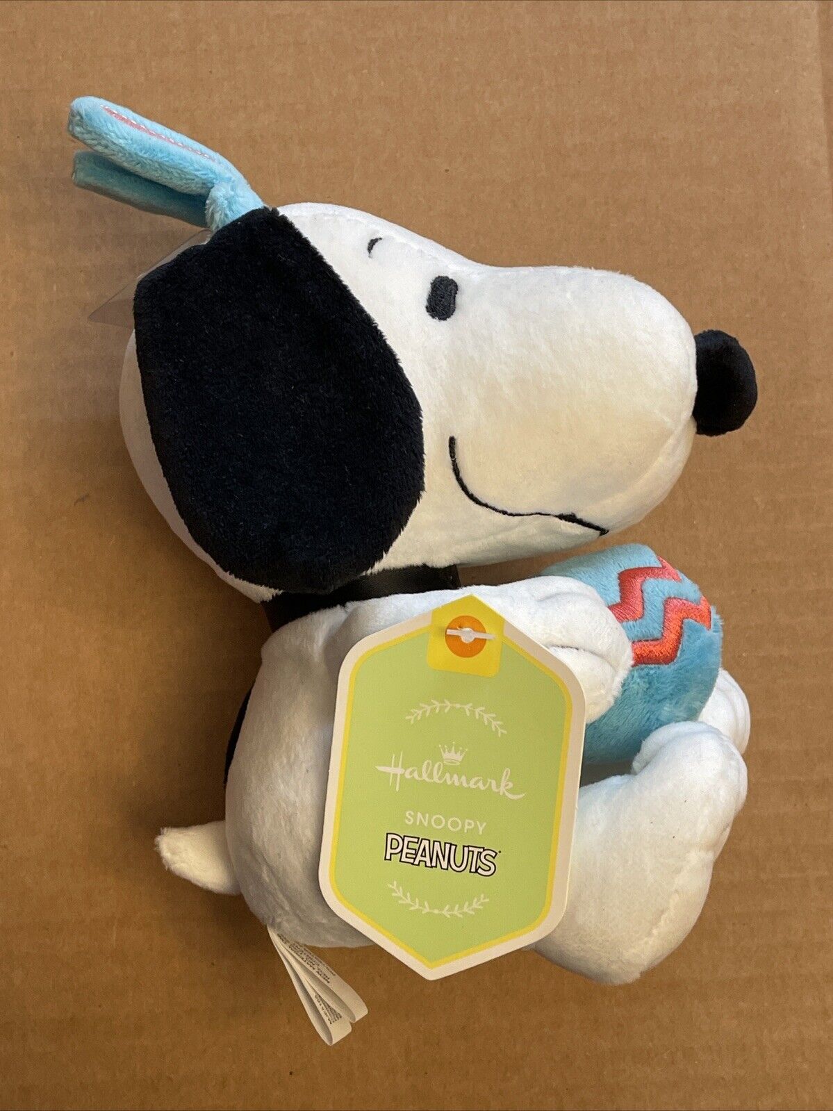 Hallmark Snoopy stuffed toy plush peanuts 2021 Easter Bunny NWT