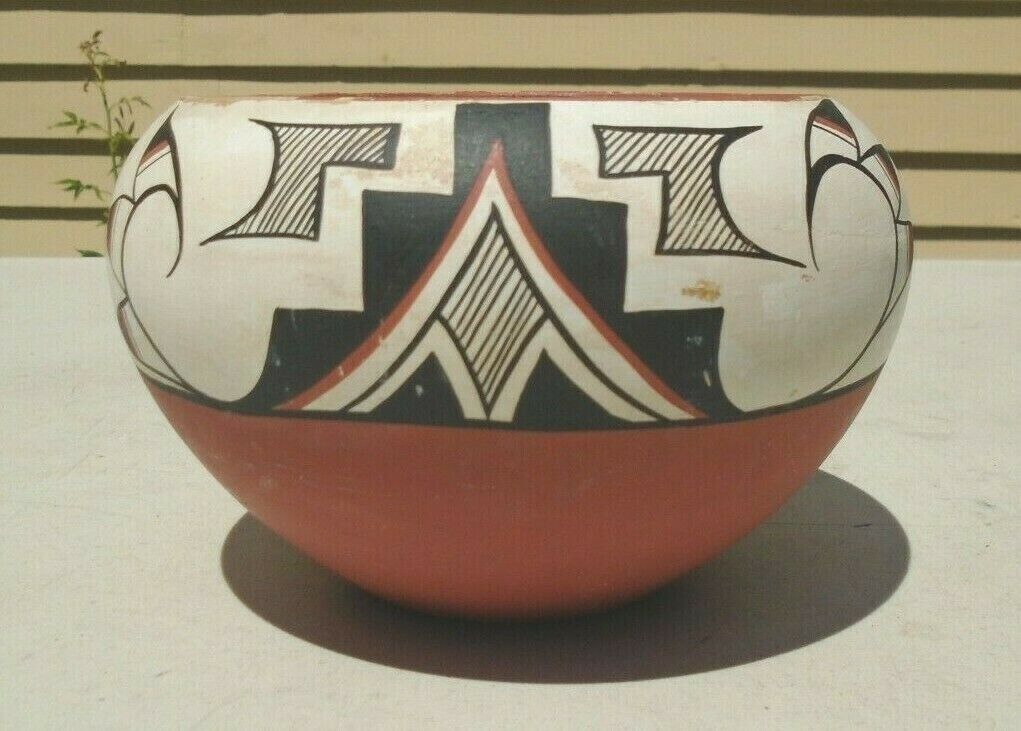 fine old Laguna South West Indian pottery bowl with Thunderbird design signed