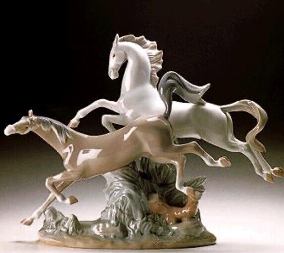 💥LLADRO💥#4655-RETIRED “GALLOPING HORSES 🐎 🐎 ”GREAT Condition‼️FAIR Price‼️