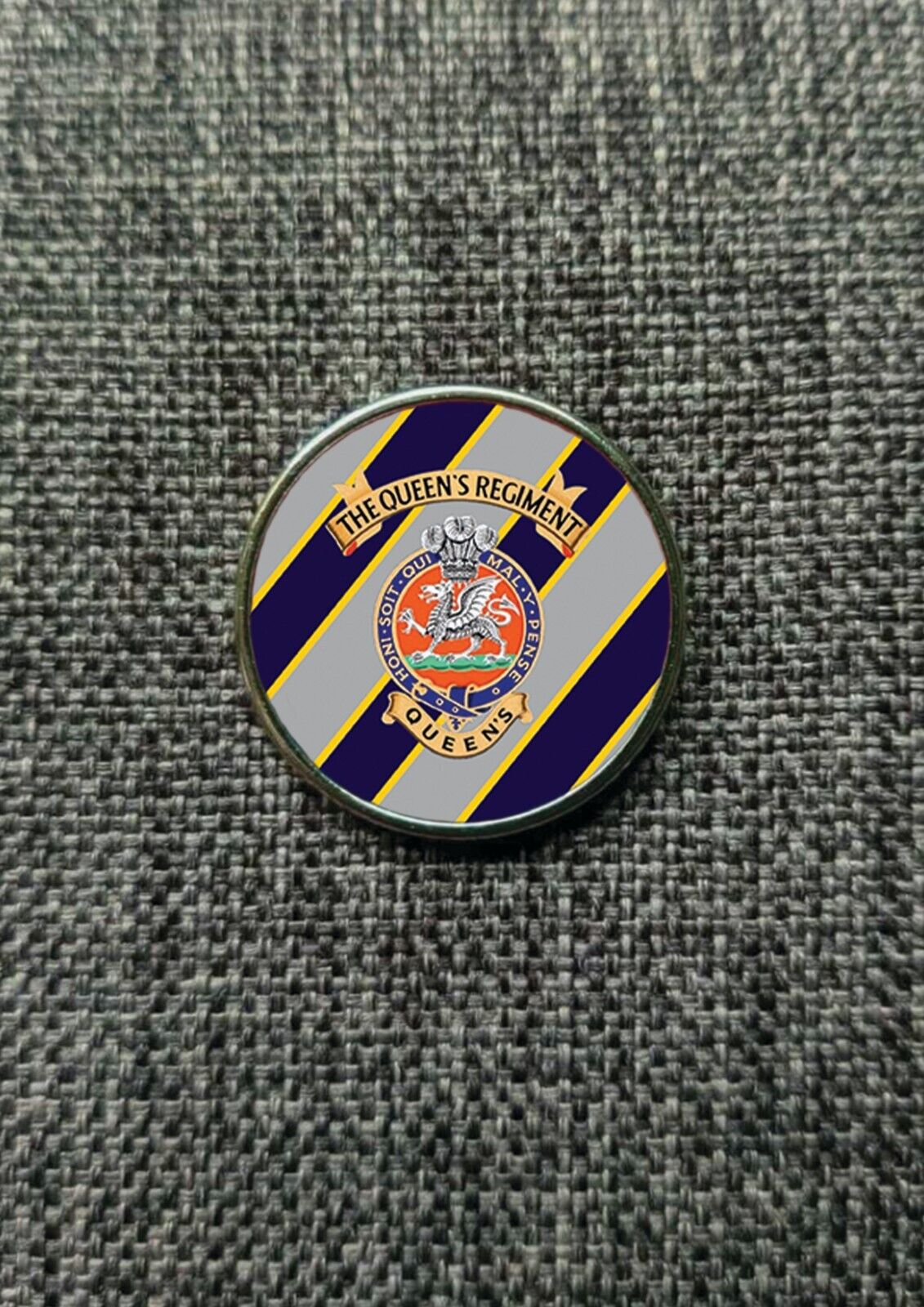 The Queen's Regiment Lapel Pin Badge 25mm