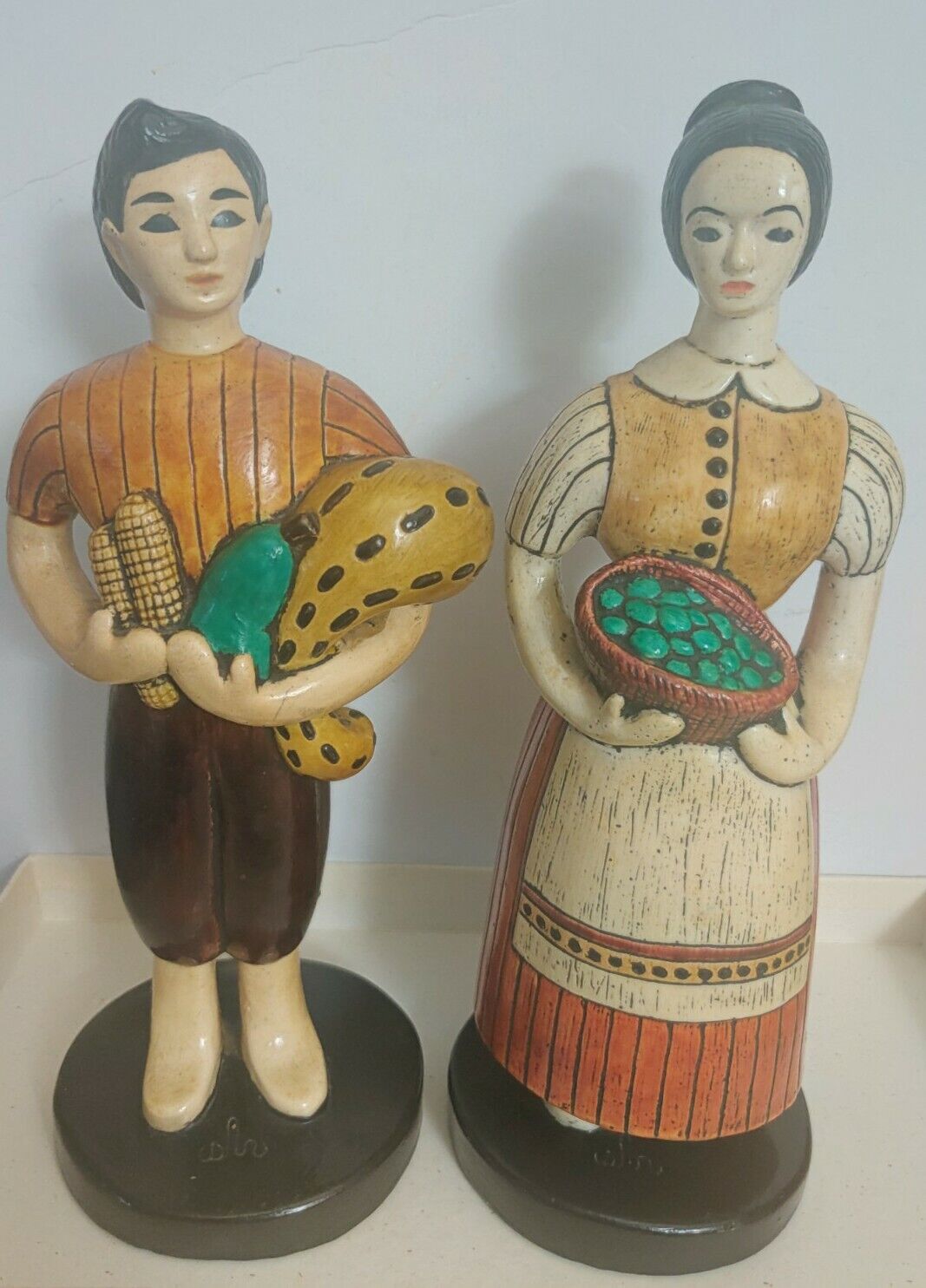 Sylvia Hood Original Pasadena Ca Chalkware Migrants Harvest 2 Figurines Pair  