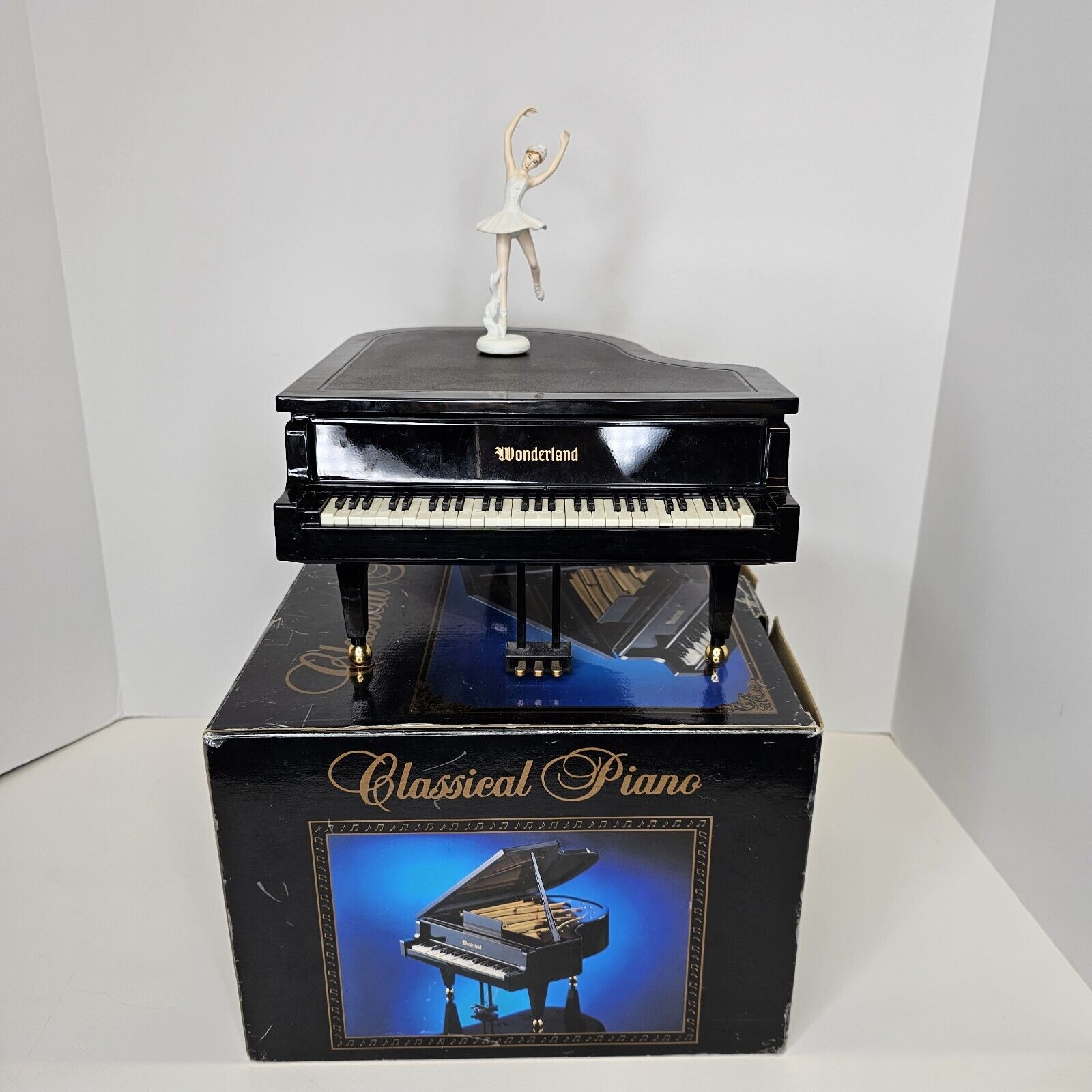 Vtg WONDERLAND Classical GRAND PIANO Music Box w DANCING BALLERINA Plays 6 Tunes