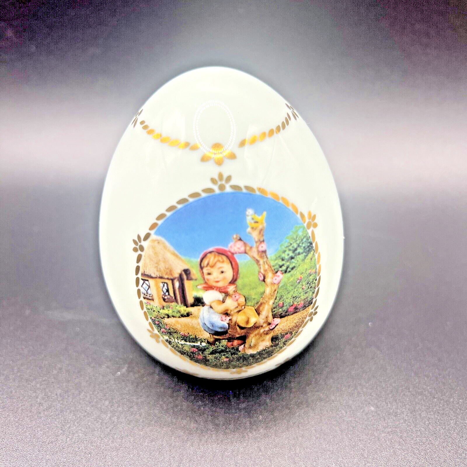 Danbury Mint 1994 Hummel Apple Tree Girl Mint Green Porcelain Egg