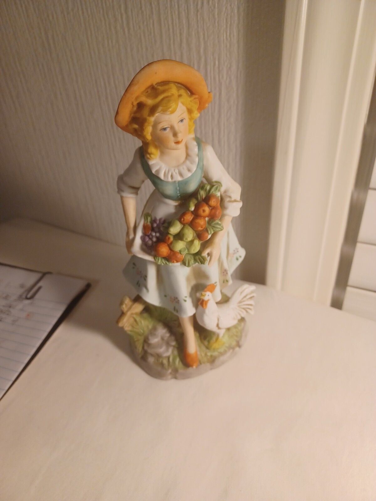 Vintage Homco 8881 Figurine Lady And Chicken
