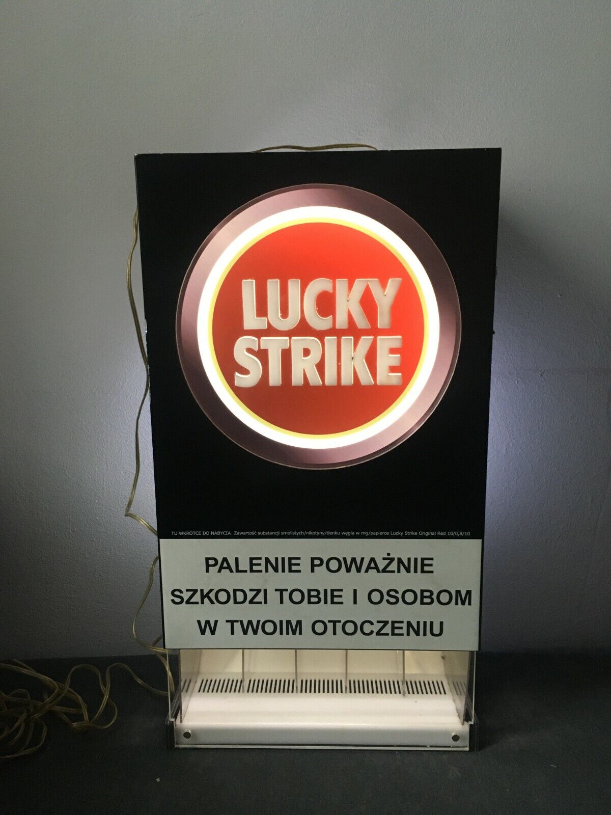Incredible very rare Lucky Strike light box for 80 packs