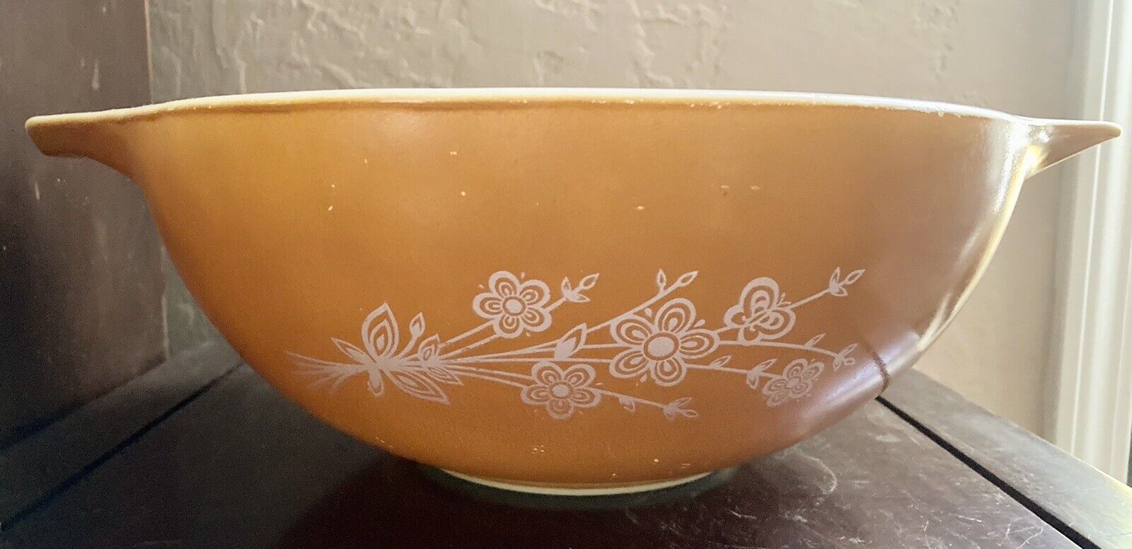 Vintage 3 Piece Pyrex Nesting Mixing Bowls - Butterfly Gold