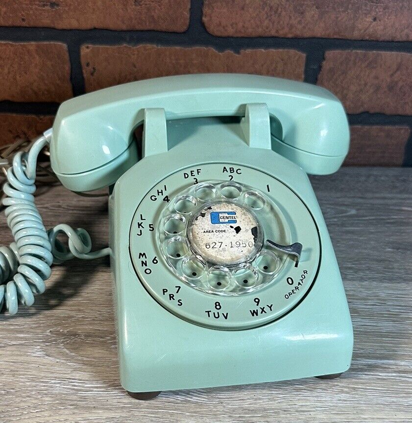 VINTAGE NORTHERN TELECOM ROTARY DIAL TELEPHONE TURQUOISE BLUE GREEN CENTEL
