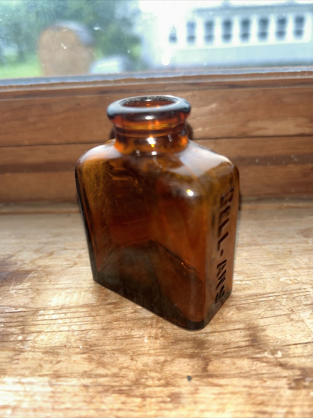 Vintage BELL-ANS Dark Amber Drug Medicine Bottle BELL & CO Orangeburg NY