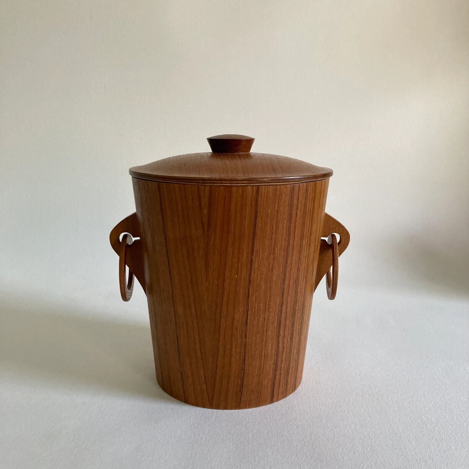Circa 1965, Wood Ice Bucket w/ Handles – Made in Japan - Mid Century Modern Barw