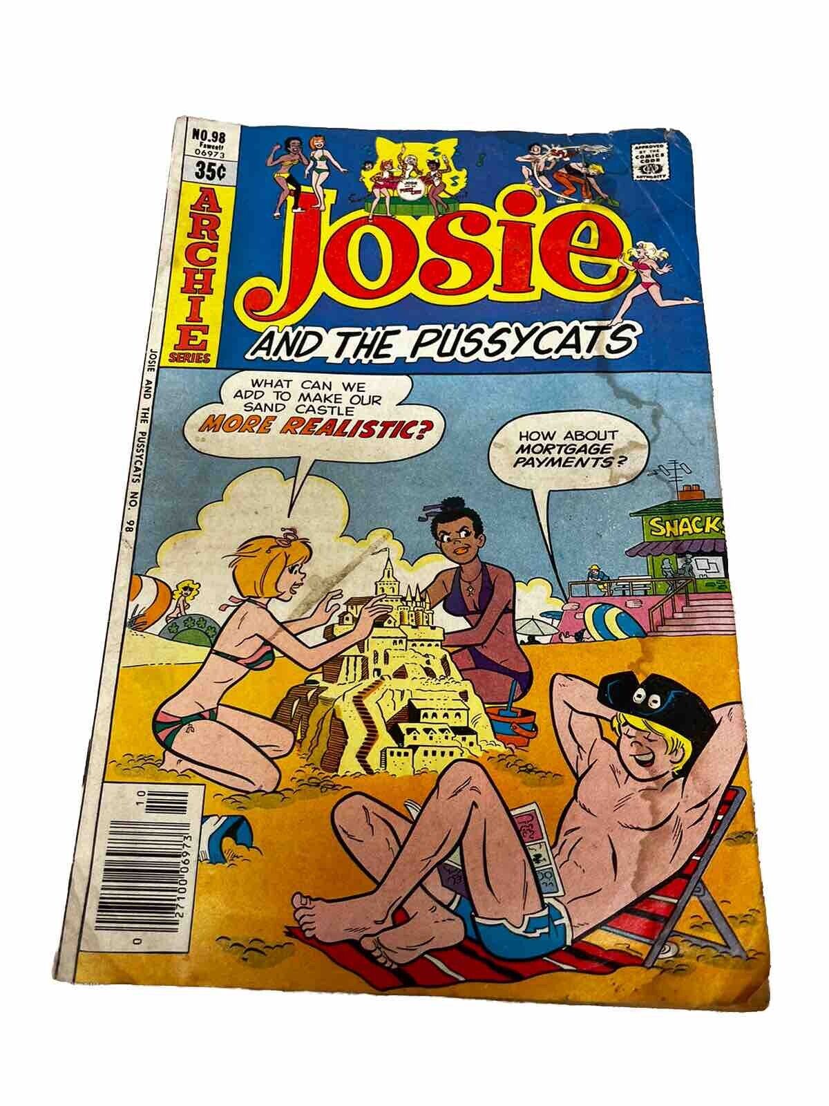 Archie Series No. 98 Fawcett 06973 Josie and the Pussycats