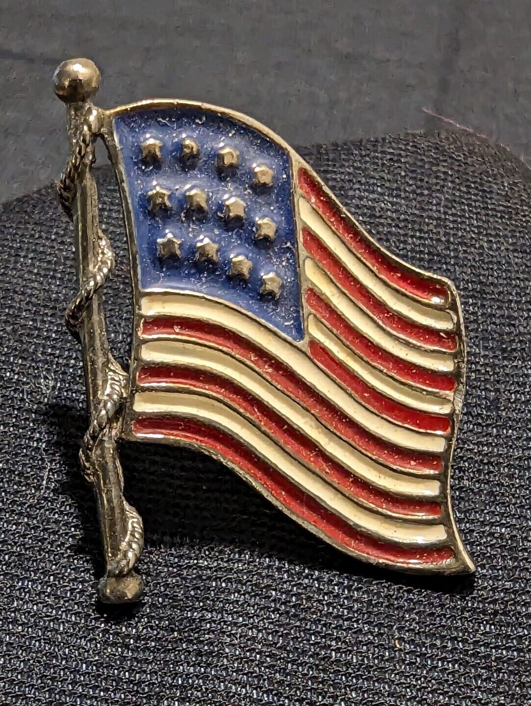 Vintage Patriotic Waving AMERICAN FLAG ~ Brooch ~ Hat Pin ~ Lapel Pin ~ Pre-Own