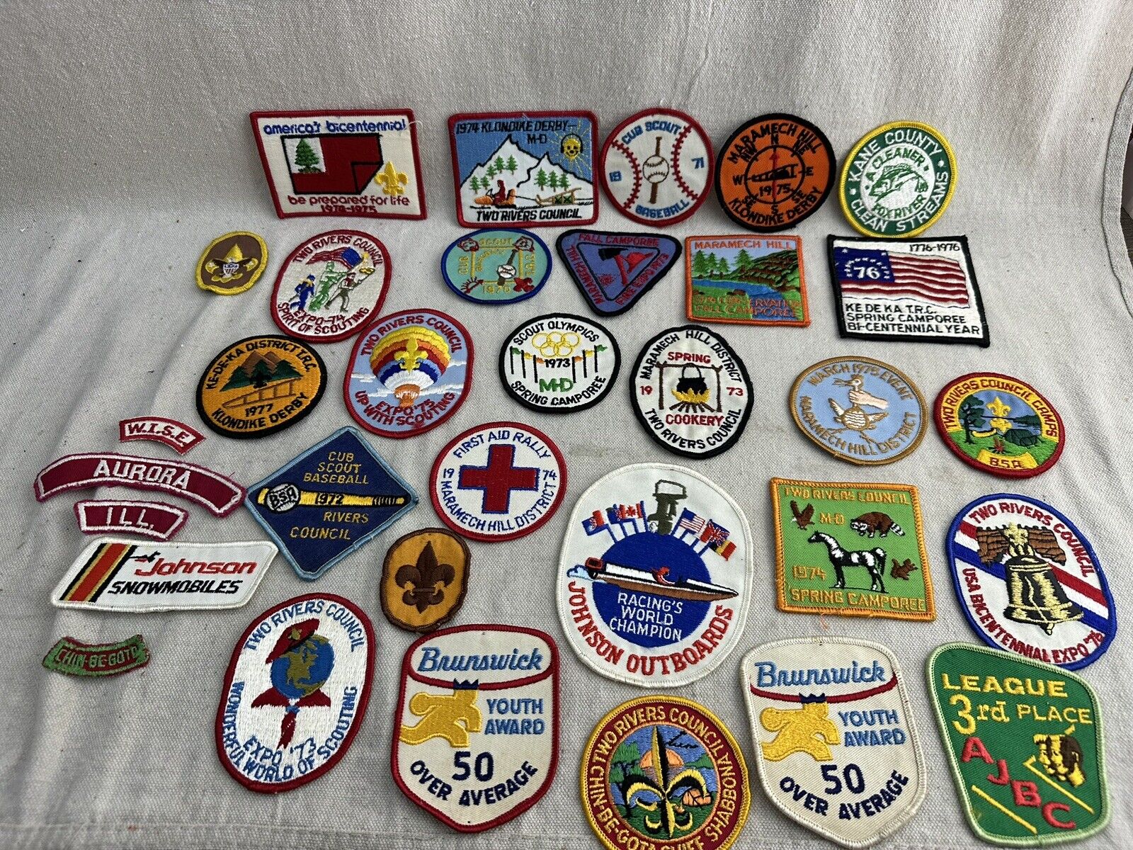 33 Vintage mixed lot Cub Scout Patch 1970s