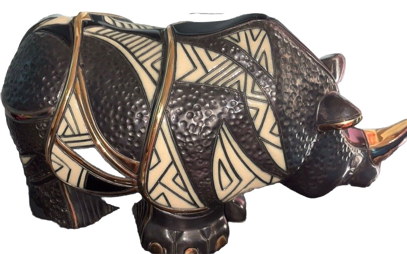 De Rosa - Black Rhino Figurine Plus Elephants