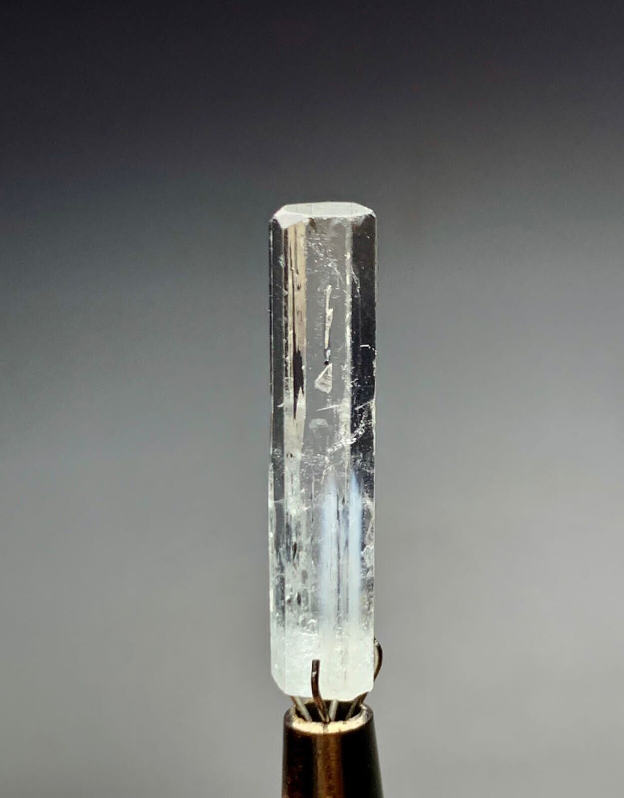 6.10 Carat beautiful terminated Aquamarine crystal from pakistan