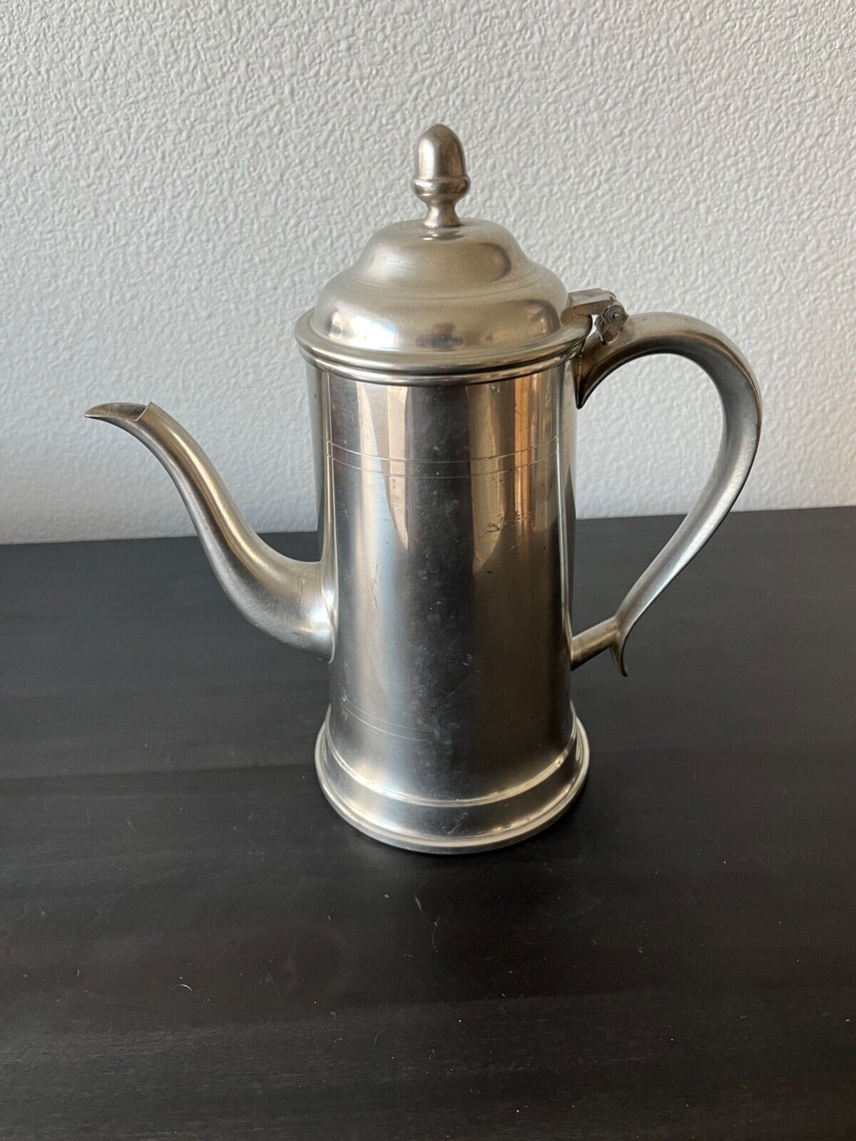 Woodbury Pewter Colonial Tankard Coffee Pot 9\