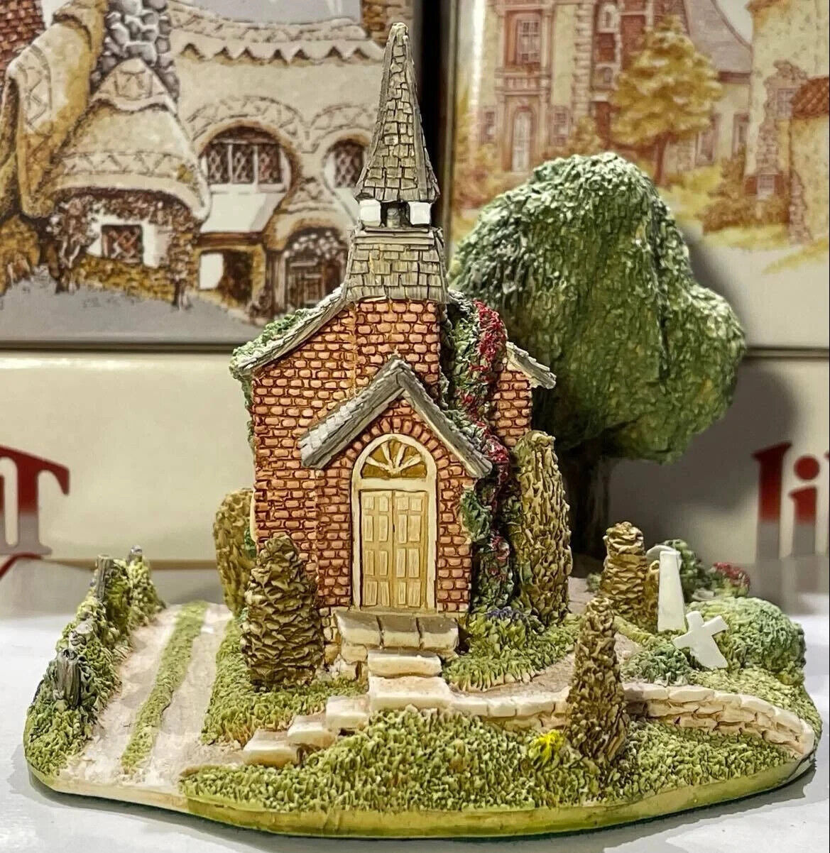 Lilliput Lane Country Church American Landmarks Collection Ray Day Mint 1989