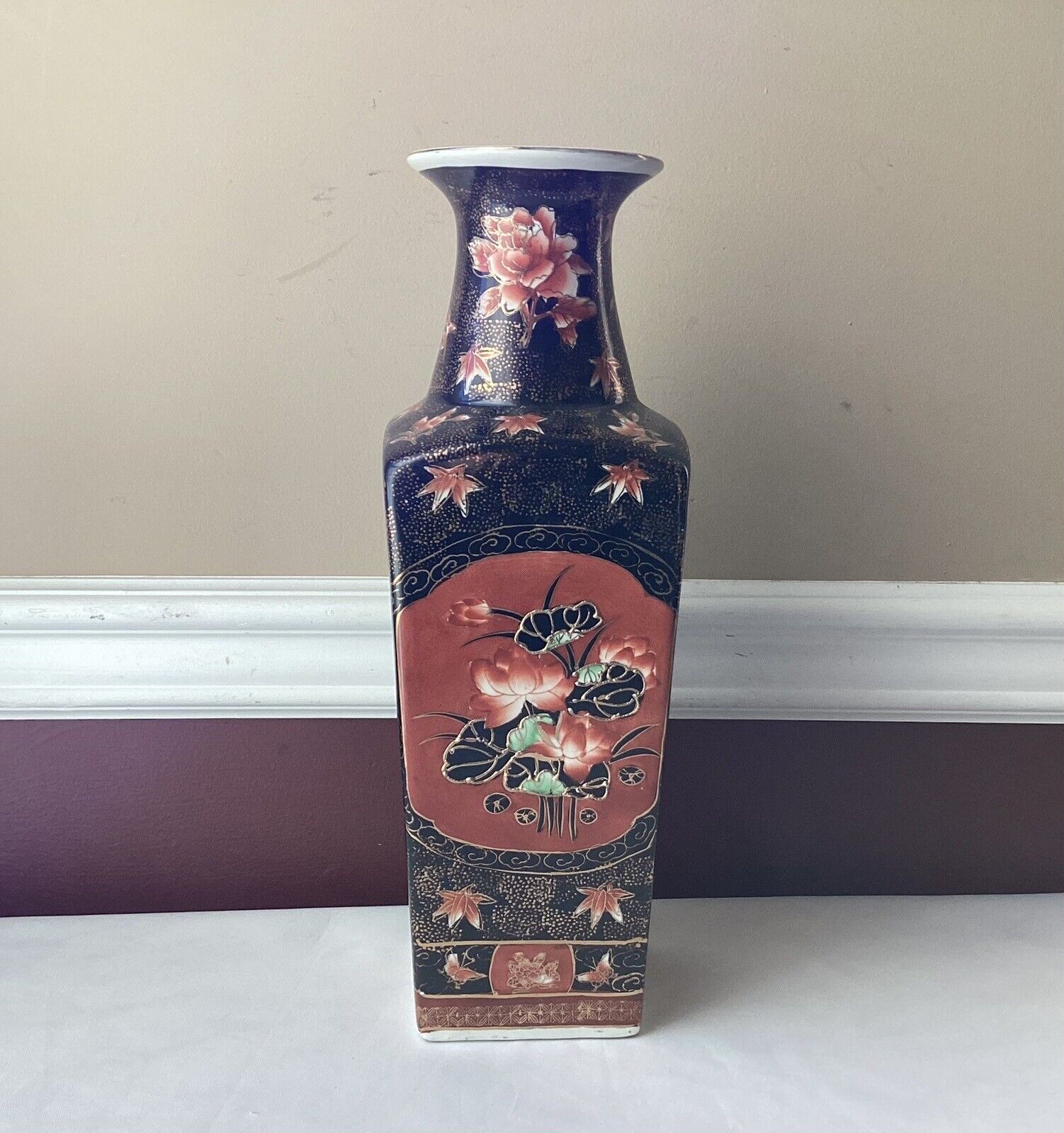 VTG Large Hand Decorated Chinese Porcelain Vase, Unmarked, 14 1/2” T