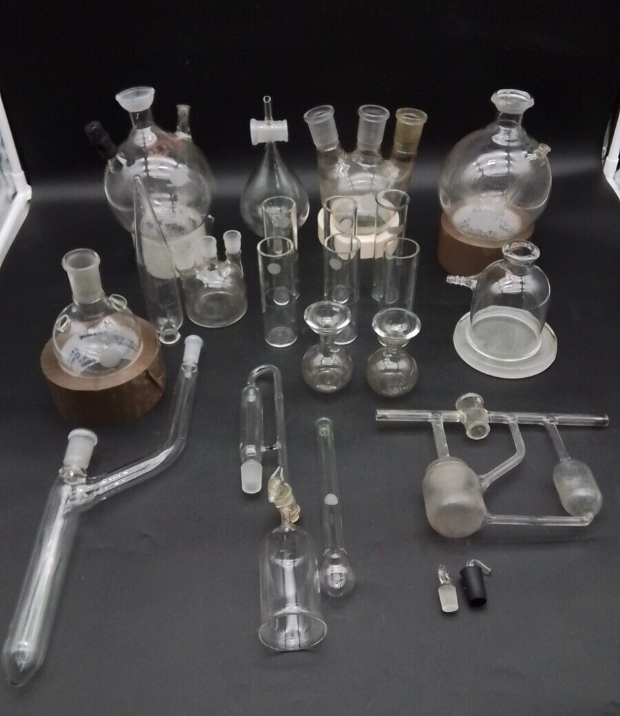 Lot of 23 Vintage Lab Pyrex/Kimax Glass Ware - Chemistry Apothecary Pharmacy
