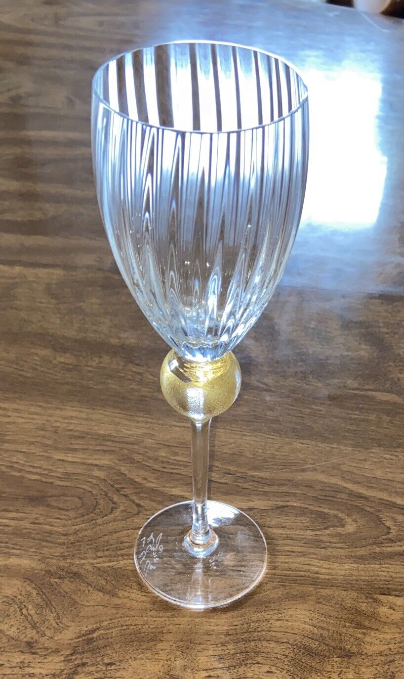 Stunning Union Street Glass Manhattan Gold Wine Glass 9.5” Tall Signed