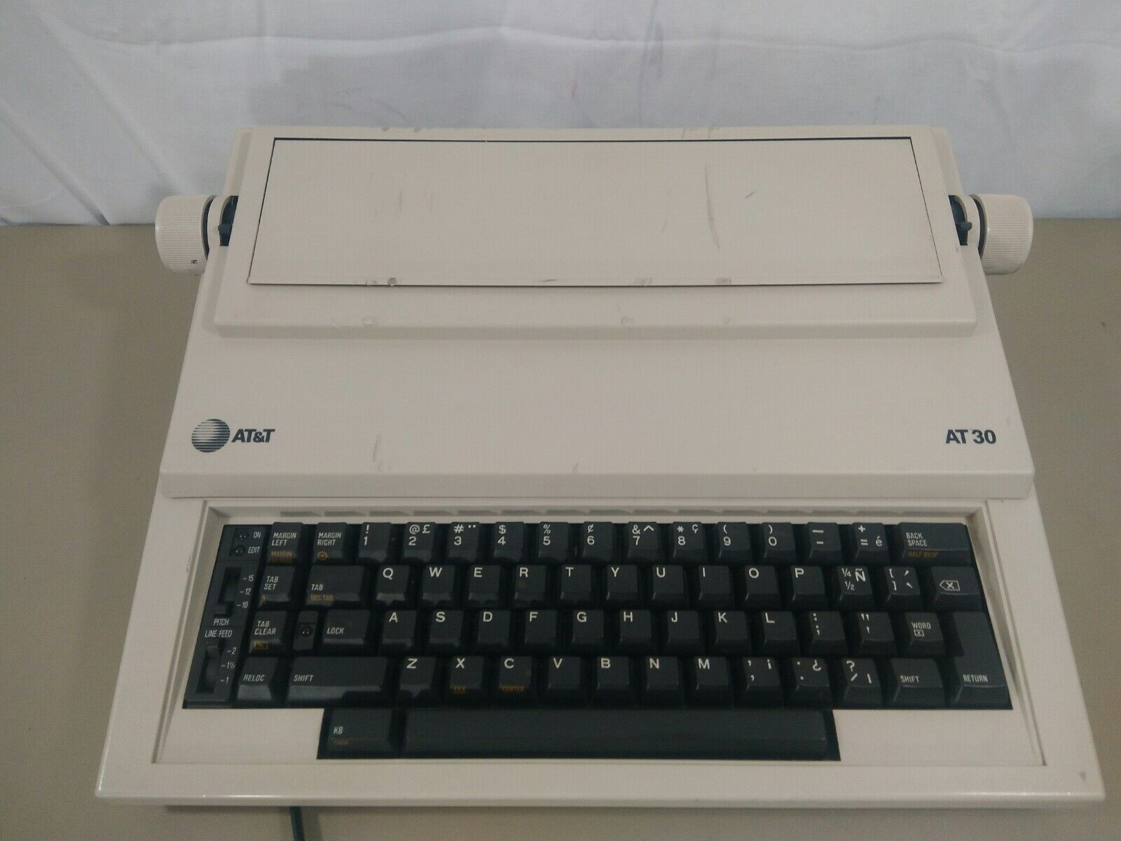 Vintage AT&T Model AT30 Electric Typewriter 