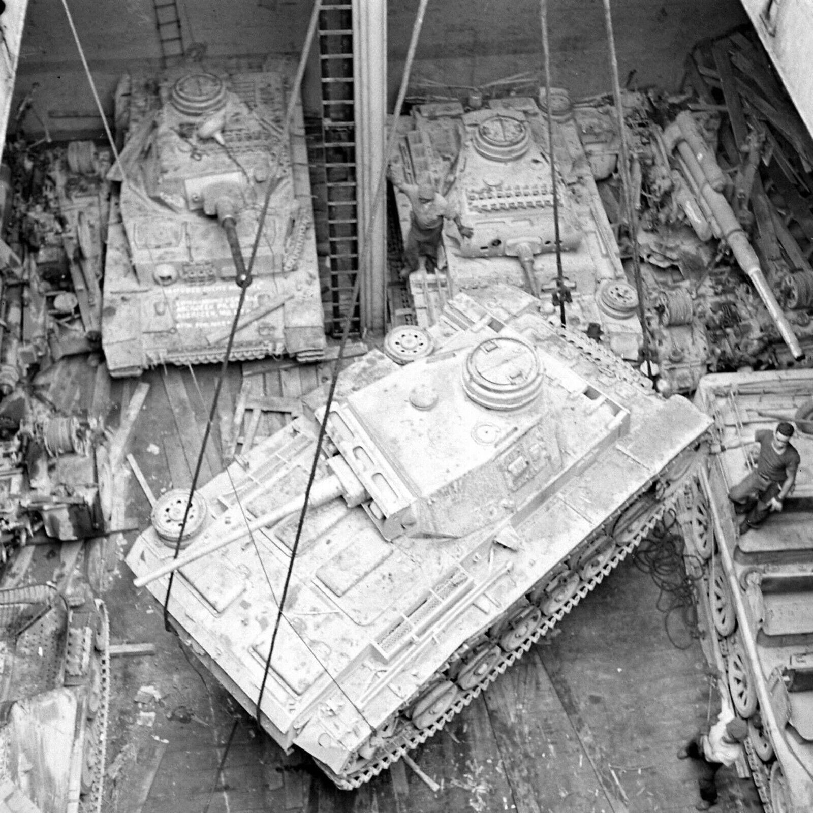 WW2 WWII Photo World War Two Captured German Panzer Tank Aberdeen Proving Ground