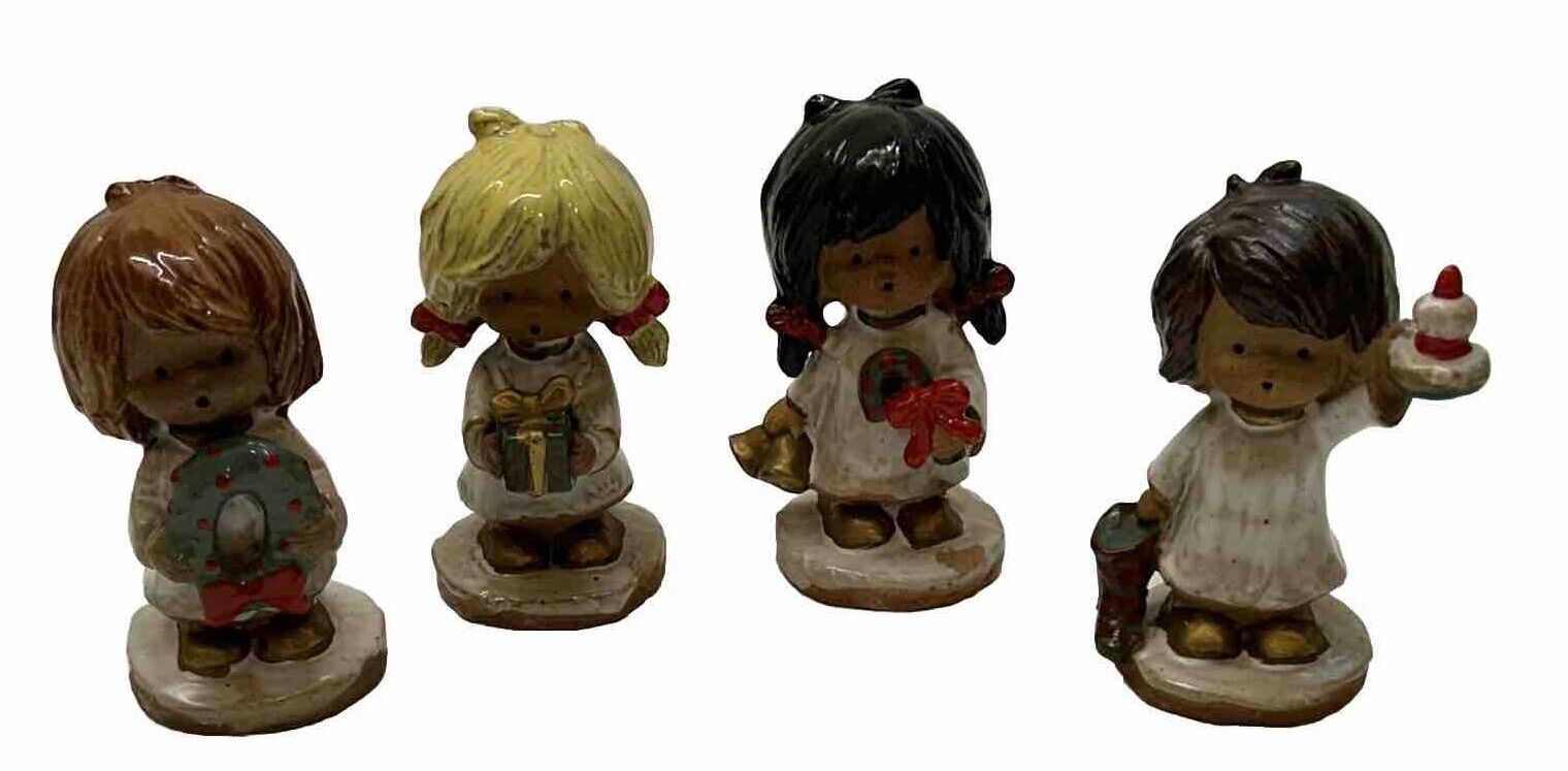 VTG Napcoware Caroler Figurines Red Clay Presents Singing Wreath Set Of 4 Tags