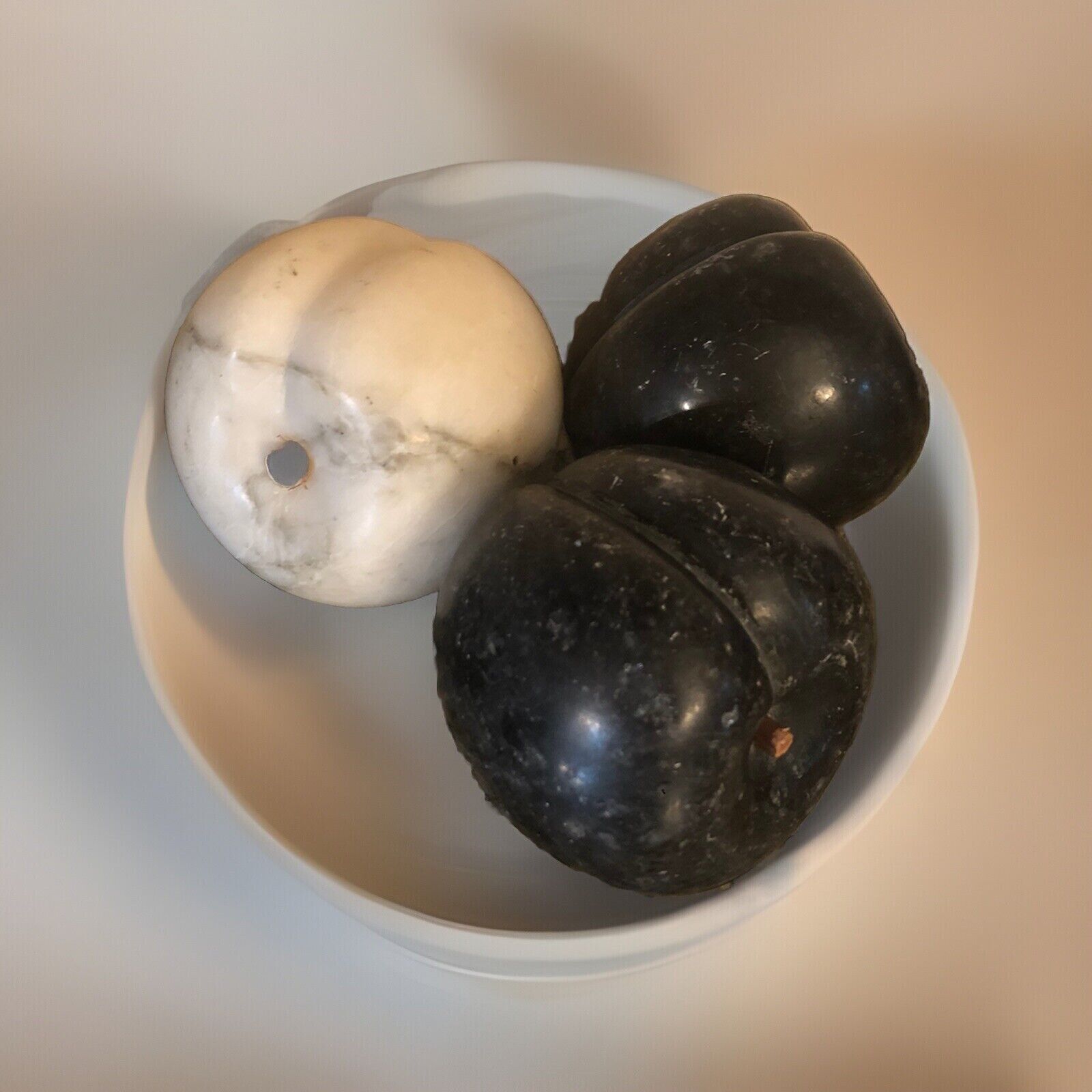 VTG Italian Solid Marble Black&White Carved PeachStonefruit wWoodStem RARE Heavy