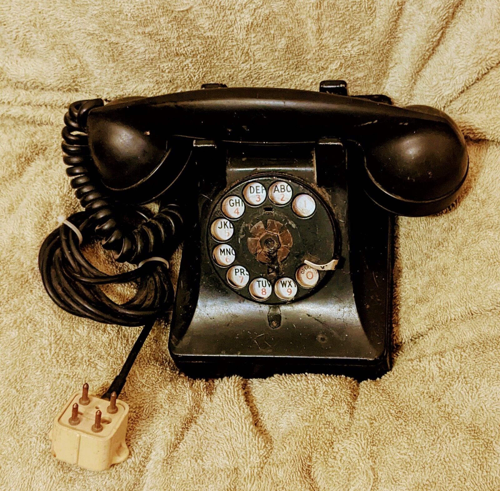 1947 Western Electric Telephone in excellent used condition functional
