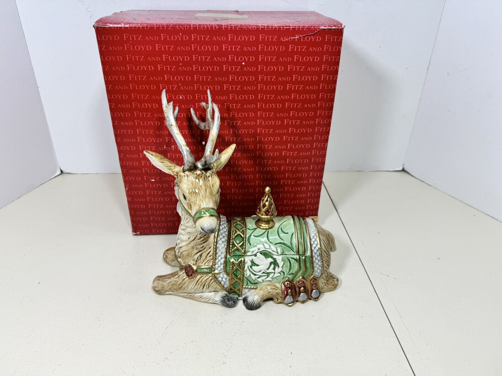 vintage fitz and floyd Reindeer Lidded Box Porcelain Gregorian (b94)