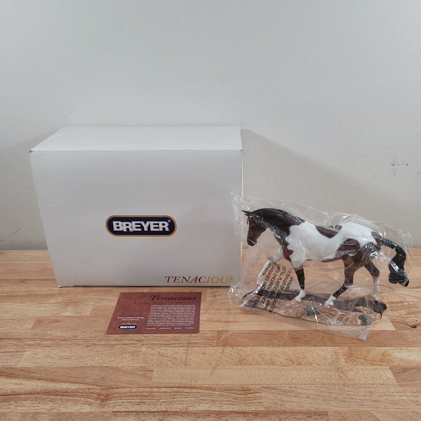 2003 Breyer Horses TENACIOUS CONNOISSEUR Model CERAMIC Collector LTD Edition 176